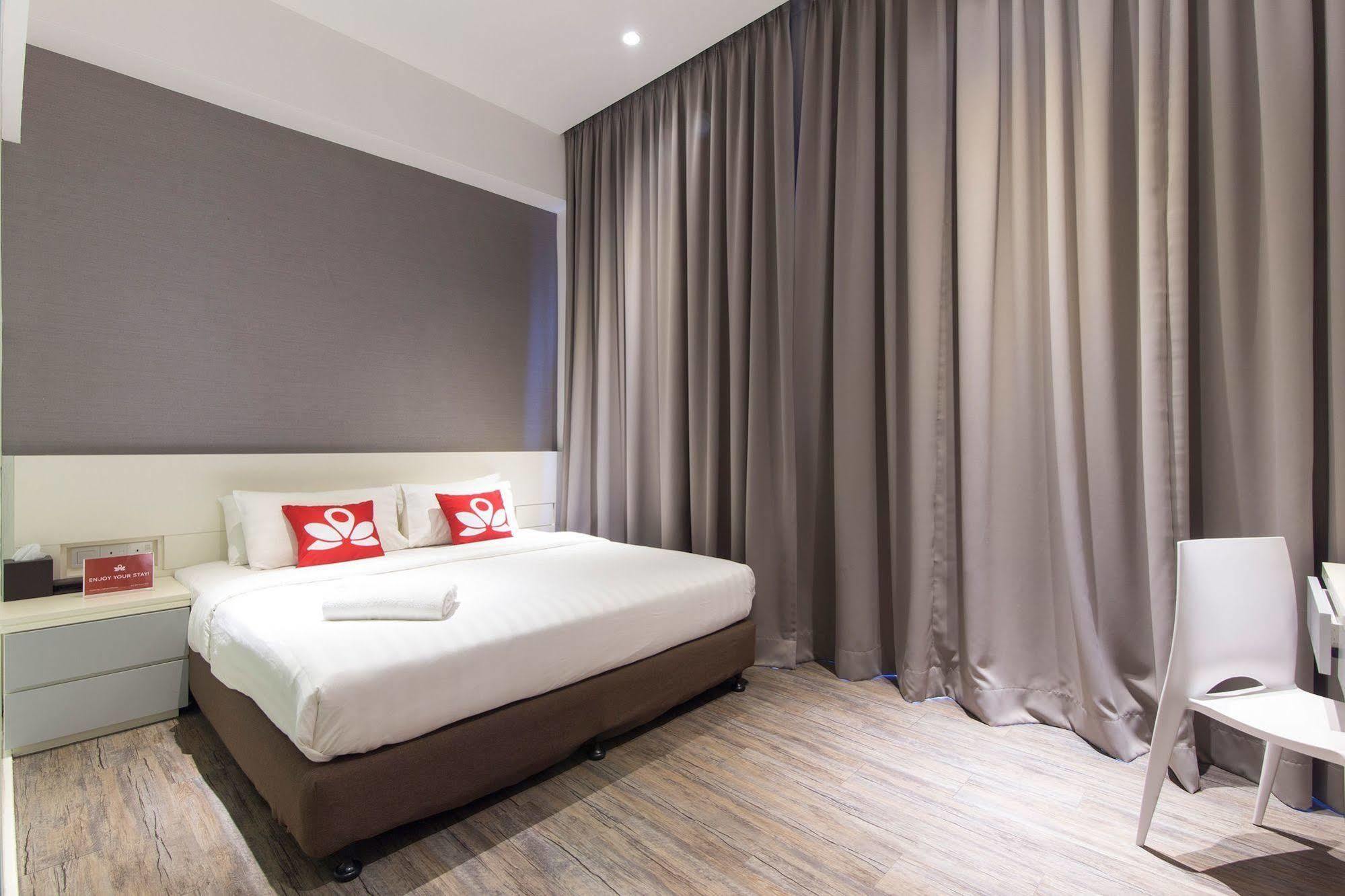 Zen Rooms Macallum Джордж Таун Екстериор снимка